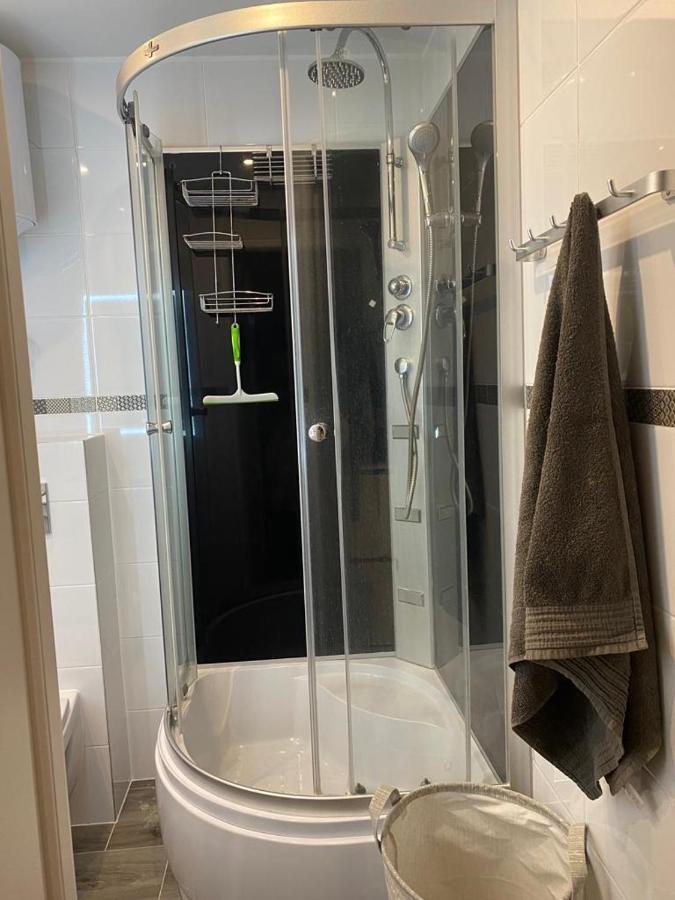 斯维诺乌伊希切Fenix Apartament公寓 外观 照片