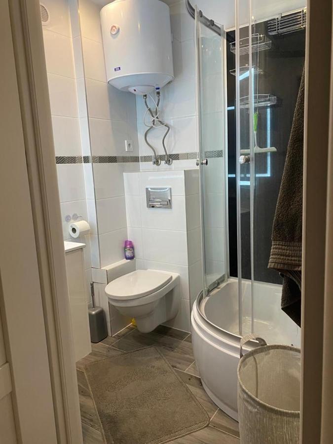 斯维诺乌伊希切Fenix Apartament公寓 外观 照片